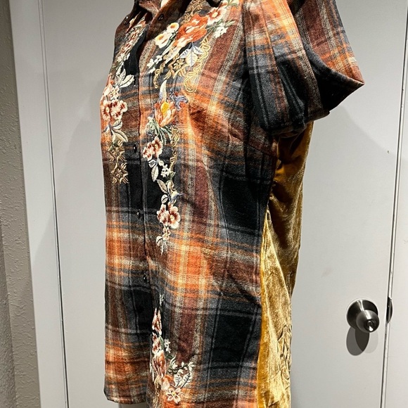 plaid embroidered blouse top by paparazzi - Picture 10 of 12